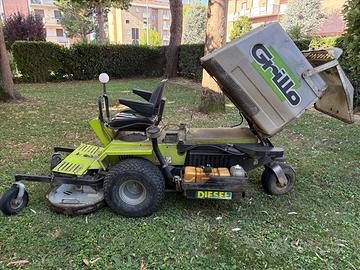 Trattorino tagliaerba