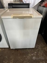 Congelatore a pozzetto