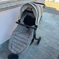 Passeggino e next to me