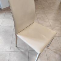 N. 4 SEDIE IN PELLE BEIGE