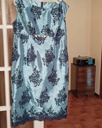 Vestito con coprispalle da signora