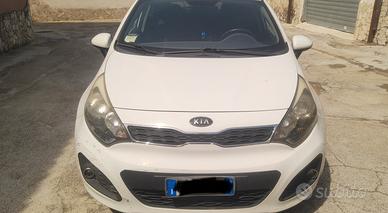 Kia rio 2012