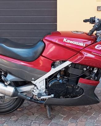 Kawasaki GPz 500 S