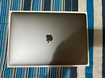 Apple Macook Pro 16" i7 6core 16gb 512gb 4gb video