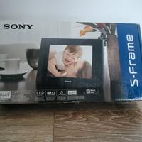 Sony DPF -D 820 S-Frame Cornice per fotografie 