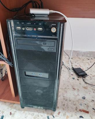 PC computer fisso usato 250gb 16gb ram Ati R9 380