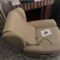 Poltrona reclinabile per anziani