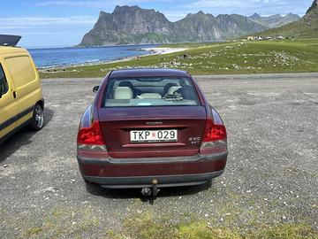 A.F.F.A.R.E  Volvo S60 2.4 Turbo automat 2002 benz
