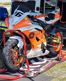 Yamaha YZF R6 race