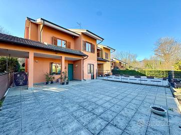 VILLA A SCHIERA A BUTTIGLIERA ALTA