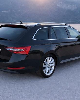 SKODA SUPERB DSG 150CV