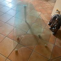 Tavolino da salotto in cristallo temperato