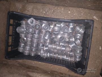 Raccordi ferro zincati