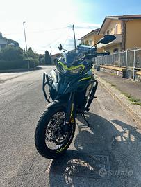 Benelli Trk 702x