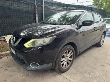 Nissan Qashqai 1.5 dci Gancio Traino
