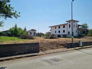 Terreno edificabile di mq 1000