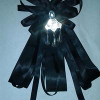 Spilla/coccarda stile gotico