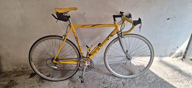 Bicicletta da corsa rossin anni 90