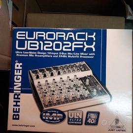Mixer Behringer Eurorack UB 1202 FX