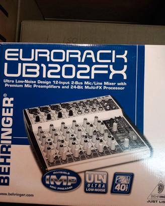 Mixer Behringer Eurorack UB 1202 FX