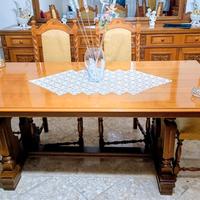 tavolo e sedie soggiorno 