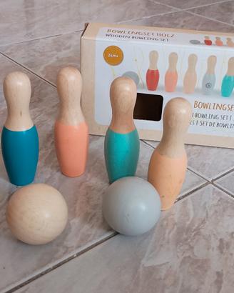 Bowling in Legno per Bambini. Giochi in legno