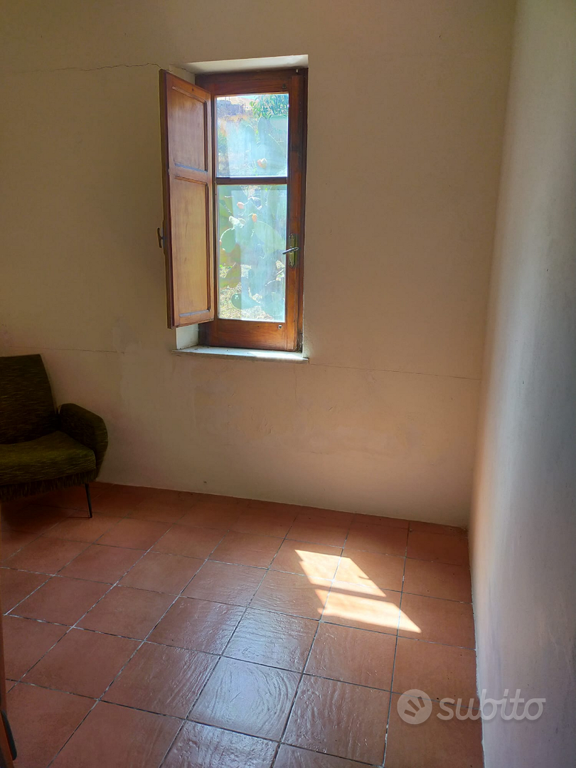 Tre vani con 7000mt di terreno - Vista 4