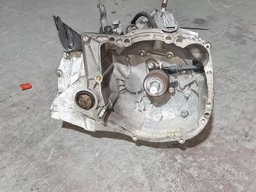 CAMBIO RENAULT CLIO III 1.2 16V ANNO 2007 D4FD740