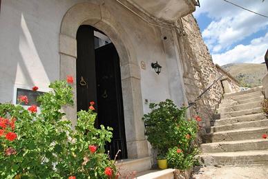Casa indipendente di 125 m² con 4 locali a Itri