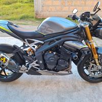 Triumph speed triple 1200 rs