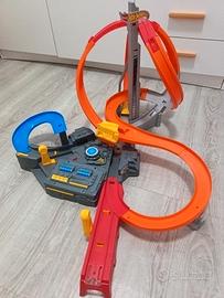 Pista hot wheels mega vortice