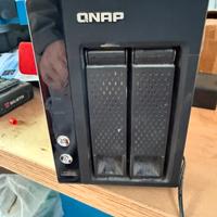NAS QNAP TS-221 - Server di rete 2 Bay hard disk
