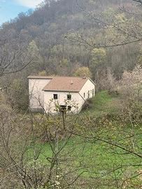 CASALE RISTRUTTURATO località Onelli di Cascia PG