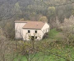 CASALE RISTRUTTURATO località Onelli di Cascia PG
