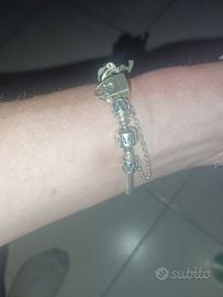 bracciale pandora con 7 charm 
