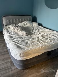 Materasso gonfiabile intex