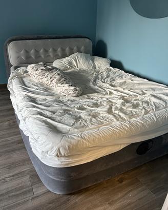 Materasso gonfiabile intex