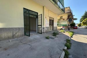 NEGOZIO A FRATTAMAGGIORE