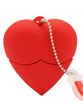 Pennetta USB Cuore 128Gb [Sigillato]