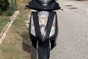 Scooter Honda Pantheon 150