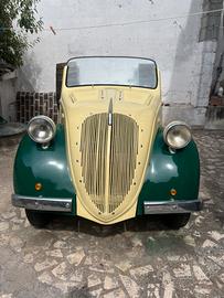 Fiat Topolino anni ’40 trasformata in cantina vino