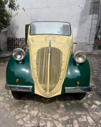 Fiat Topolino anni ’40 trasformata in cantina vino