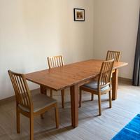 Tavolo Ikea con Sedie in legno piu' cuscini