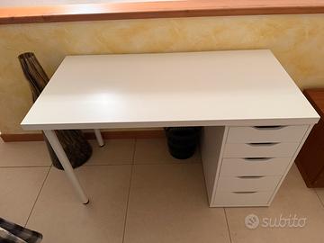 Scrivania