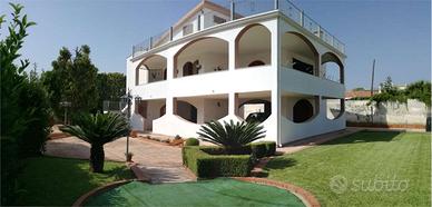 Terrauzza villa per trasfertisti in contesto priva