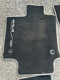 Tappetini originali RAV4