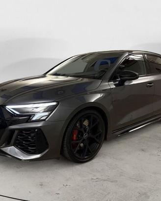 Audi A3 RS 3 quattro S tronic