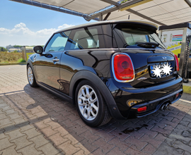 Mini cooper s jcw f56 211 cv