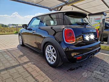 Mini cooper s jcw f56 211 cv