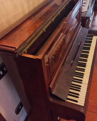Pianoforte verticale